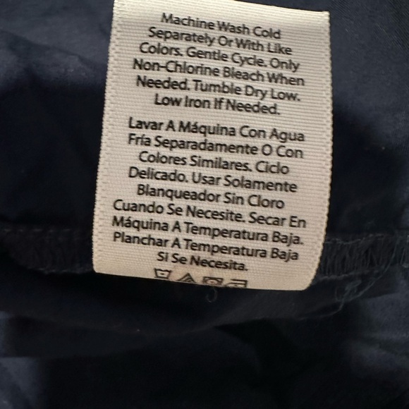 Time and Tru Women's Smocked Bodice V-Neck Eyelet Ruffle Top - Picture 8 of 9